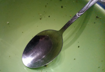 Knoblauchsuppe Böhmischer Art mit Wachtel-Fonds und Wachtelfleisch knoblauchsuppe rezept wachtelfonds wachtelfleisch knoblauch kochrezept wachtel Böhmische Knoblauchsuppe mit Wachtelfleisch: Viel zu lecker, um eine volle Schüssel zu fotografieren
